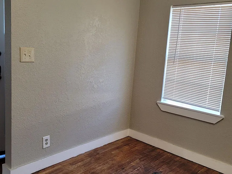 3512 NW 14th St — Photo 5
