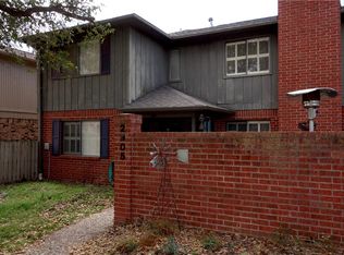 2905 Broadmoor Dr, Bryan, TX 77802