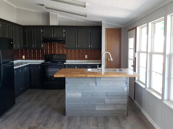 (undisclosed Address), Limestone, TN 37681