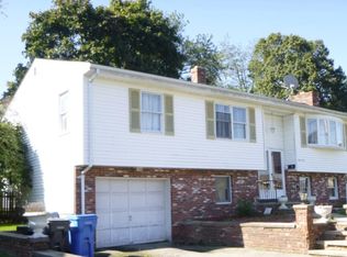 84 N View Ave, Cranston, RI 02920