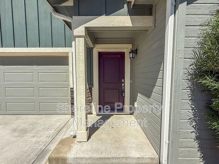 19304 Geneva Way — Photo 3