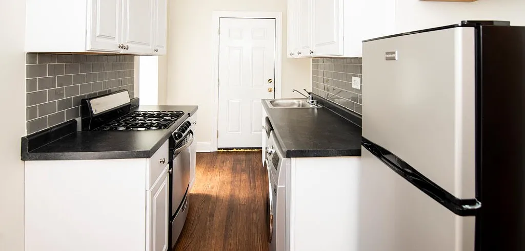 1 bed, 1.0 bath, 500 sqft, $2,395 — Photo 1