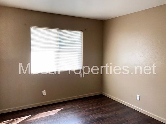3rd image of 9533 Marcona Ave