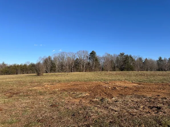 Tyler Trl, Jamestown, TN 38556