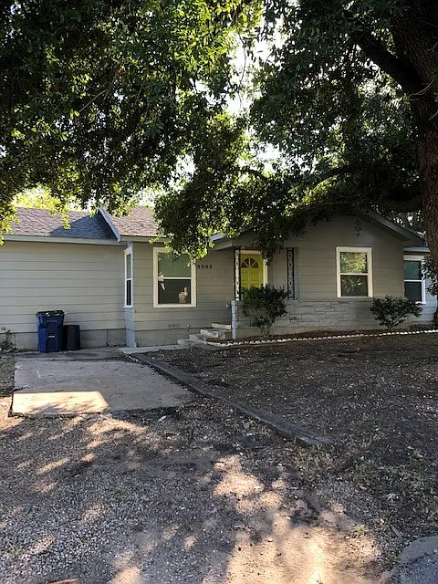 3303 Texas- House — Photo 2