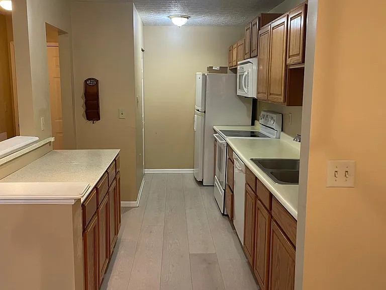 6755 Meadow Creek Dr #103 — Photo 7