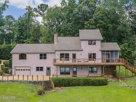 4th image of 211 Tanglewood Ln