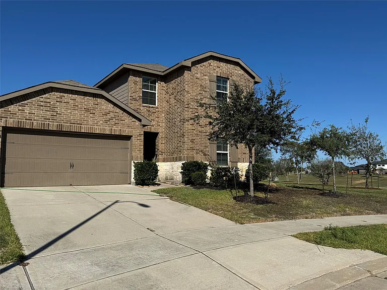 29602 Juniper Ct — Photo 1