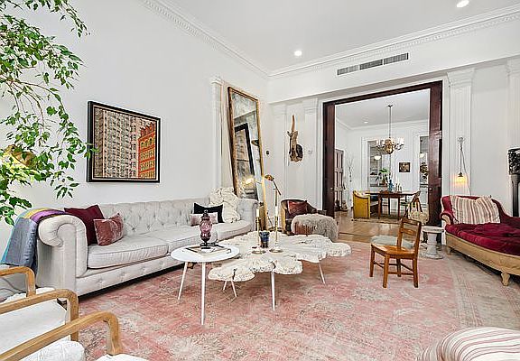 4th image of 412 W 20th St #1