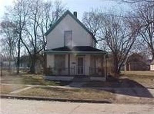 132 Oden St, Benton Harbor, MI 49022