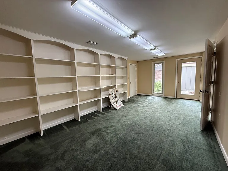 155 Dogwood Ct — Photo 19