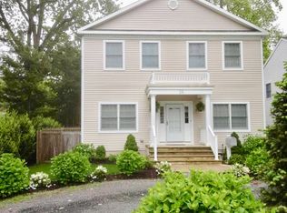 26 Bay St, Rumson, NJ 07760