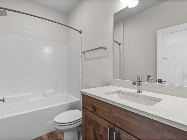 899 NE Discovery Loop #A, Prineville, OR 97754