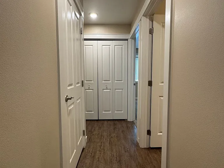 2241 N Airport Rd — Photo 8