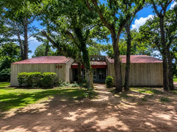 139 Zubicek Rd, Cat Spring, TX 78933
