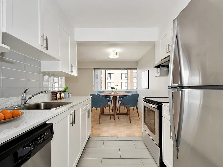 2191 W 39th Ave — Photo 1