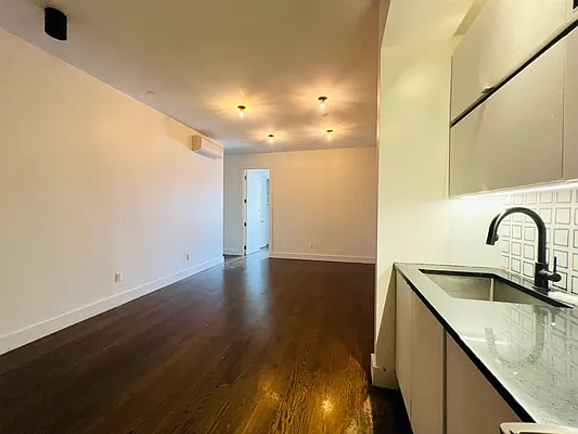 Rented by Pear NYC LLC | media 6