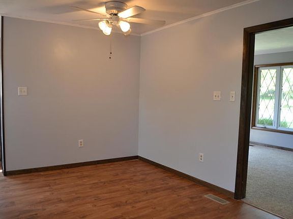 4th image of 1317 Mernie Dr