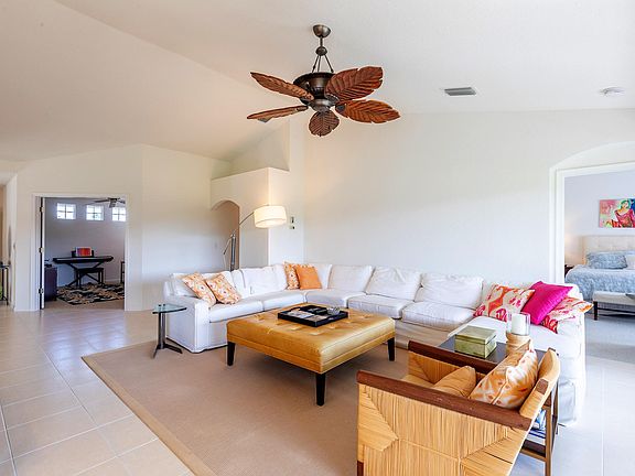 5th image of 1497 SE Prestwick Ln #9