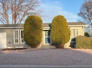 142 Macneil Rd, Pueblo, CO 81001