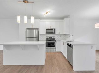 131 N Legacy Point SE, Calgary, AB T2X 3Z3