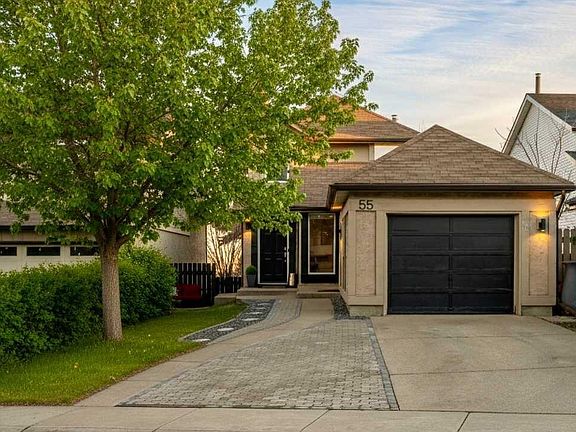 4th image of 55 Coach Gate Way SW