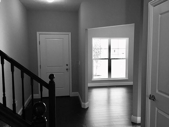 2nd image of 423 Hawking Dr