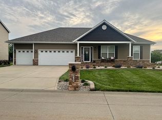 929 Calista Ridge Dr, Shiloh, IL 62221