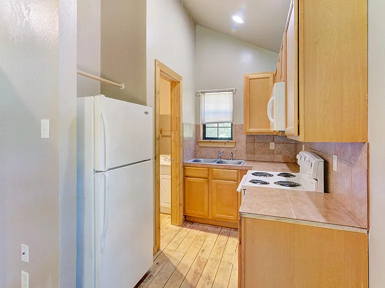 10521 Tanyard Rd #SM — Photo 7