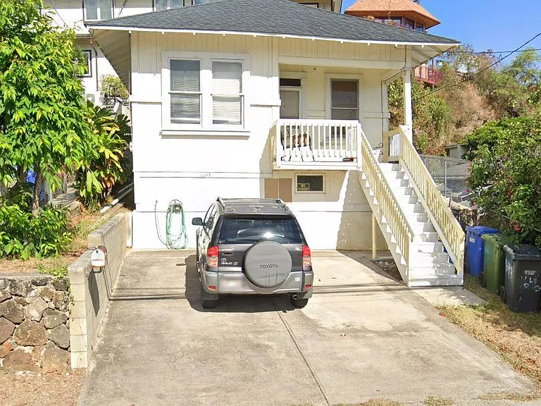 1643 Lusitana St — Photo 1