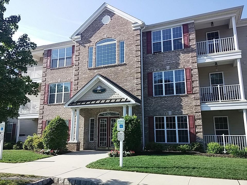 1st image of 525 Sophee Ln #1000