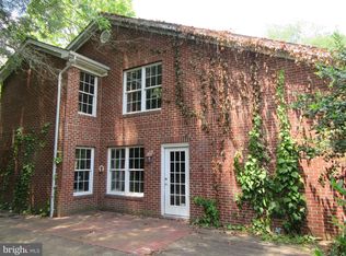 217 Duke St, Gordonsville, VA 22942