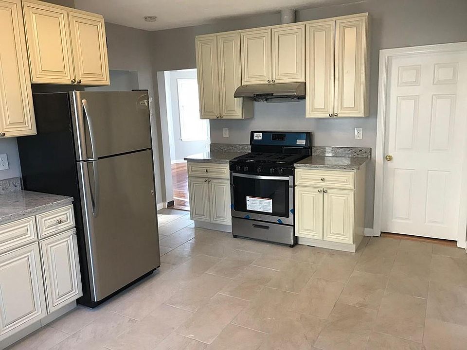 1st image of 161 Liberty St #1