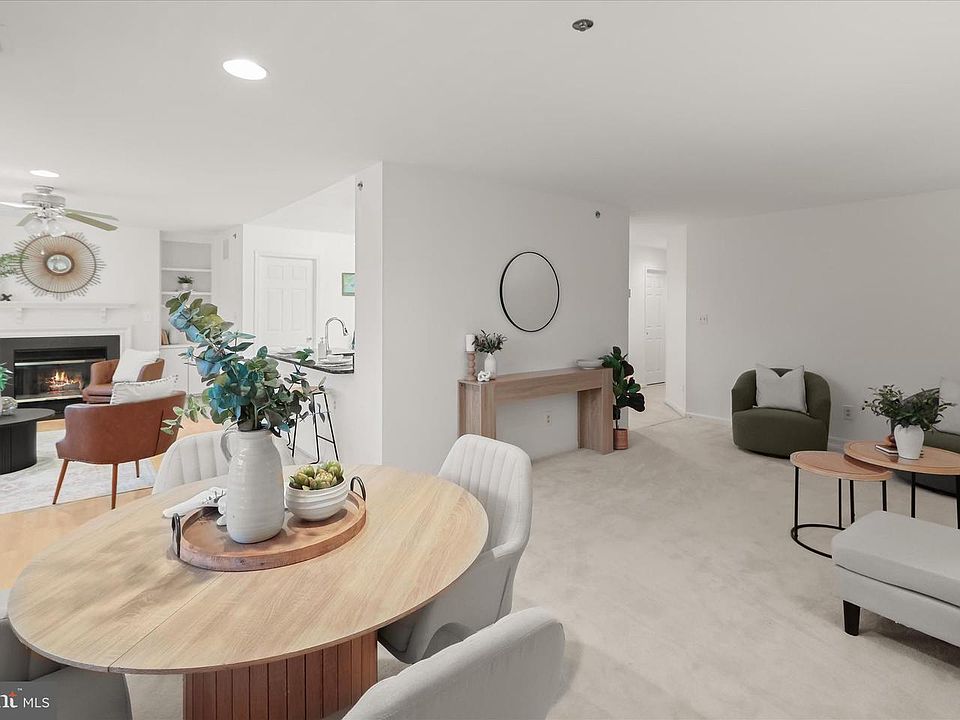 1st image of 413 Rockfleet Rd Unit 201