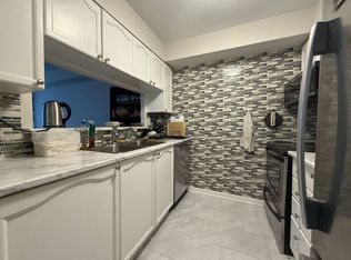 1 Hickory Tree Rd #303, Toronto, ON M9N3W4