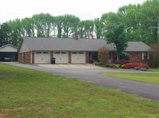 237 N Fox Run Rd, Pottsville, AR 72858