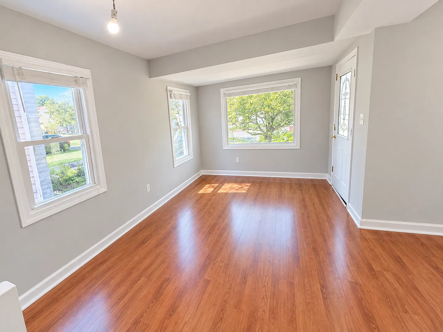 Coming Soon! Adorable single family home with huge yard in Annapolis! — Photo 4