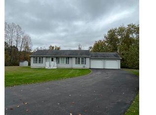 394 Stairs Rd, Amsterdam, NY 12010