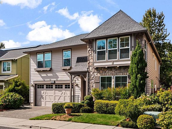 2nd image of 581 NW Cambray Pl