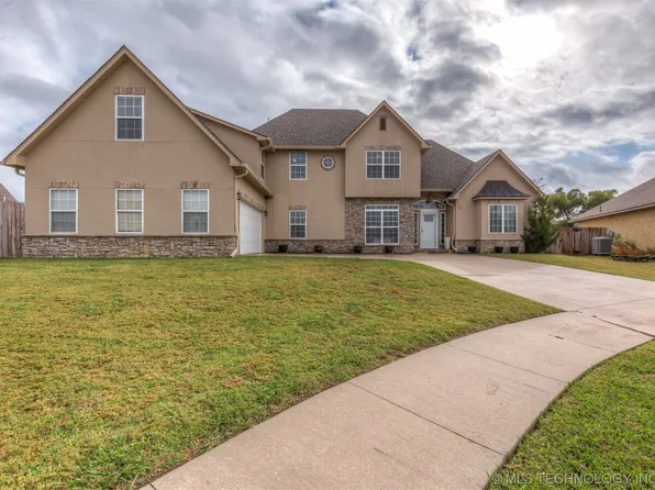 23 E 157th Pl S, Glenpool, OK 74033