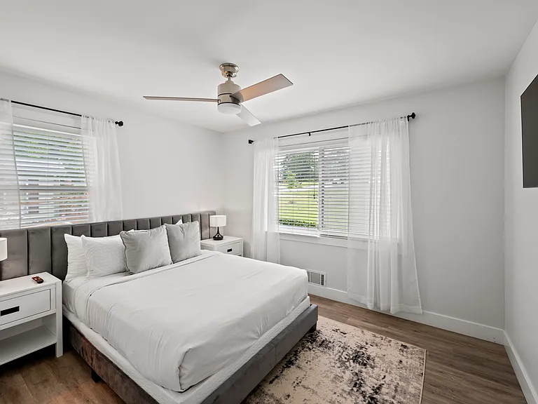 3031 Highland Dr SE — Photo 19