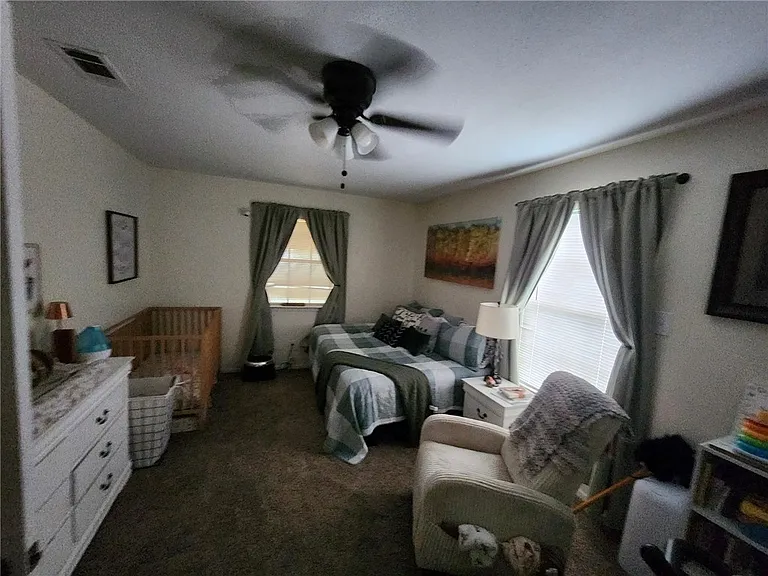 611 Peyton St — Photo 12
