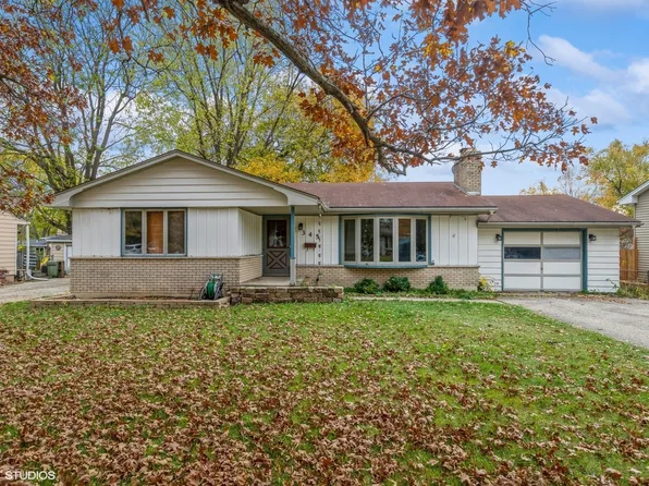 345 W Oriole Trl, Cary, IL 60013