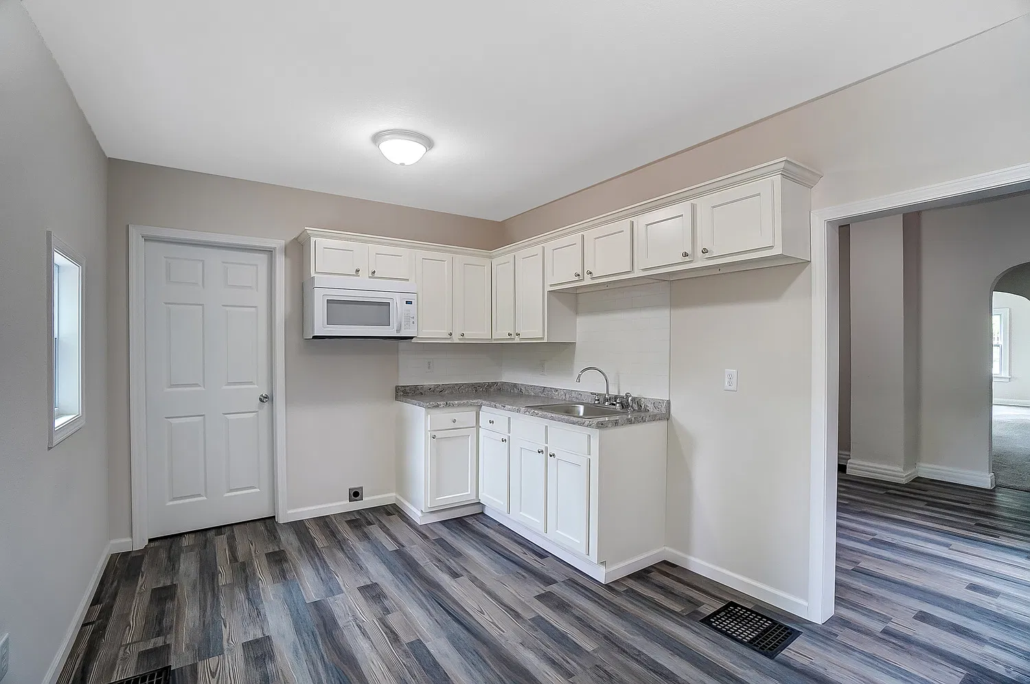 3 bed, 1494 sqft, $1,250 — Photo 1