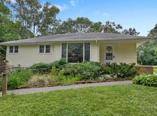 11221 Lorry Ln, Hopkins, MN 55305