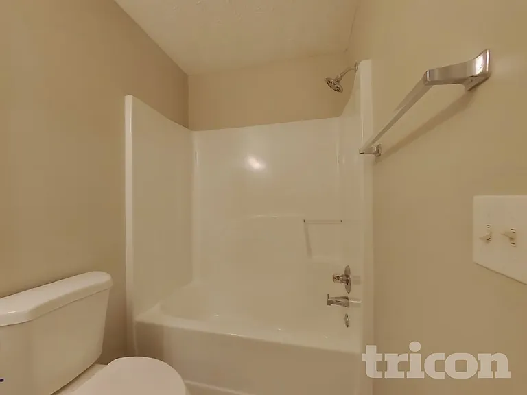 261 Silver Ridge Dr — Photo 16