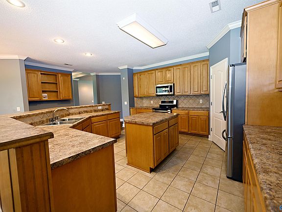 4th image of 101 Misty Glen Dr