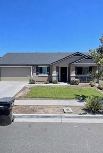 1820 Santa Cruz Dr, Tulare, CA, 93274