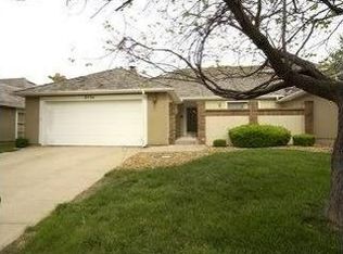 9734 Nieman Pl, Overland Park, KS 66214