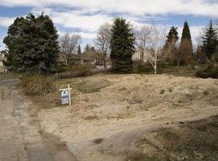2815 Sleepy Hollow Dr, Holladay, UT 84117